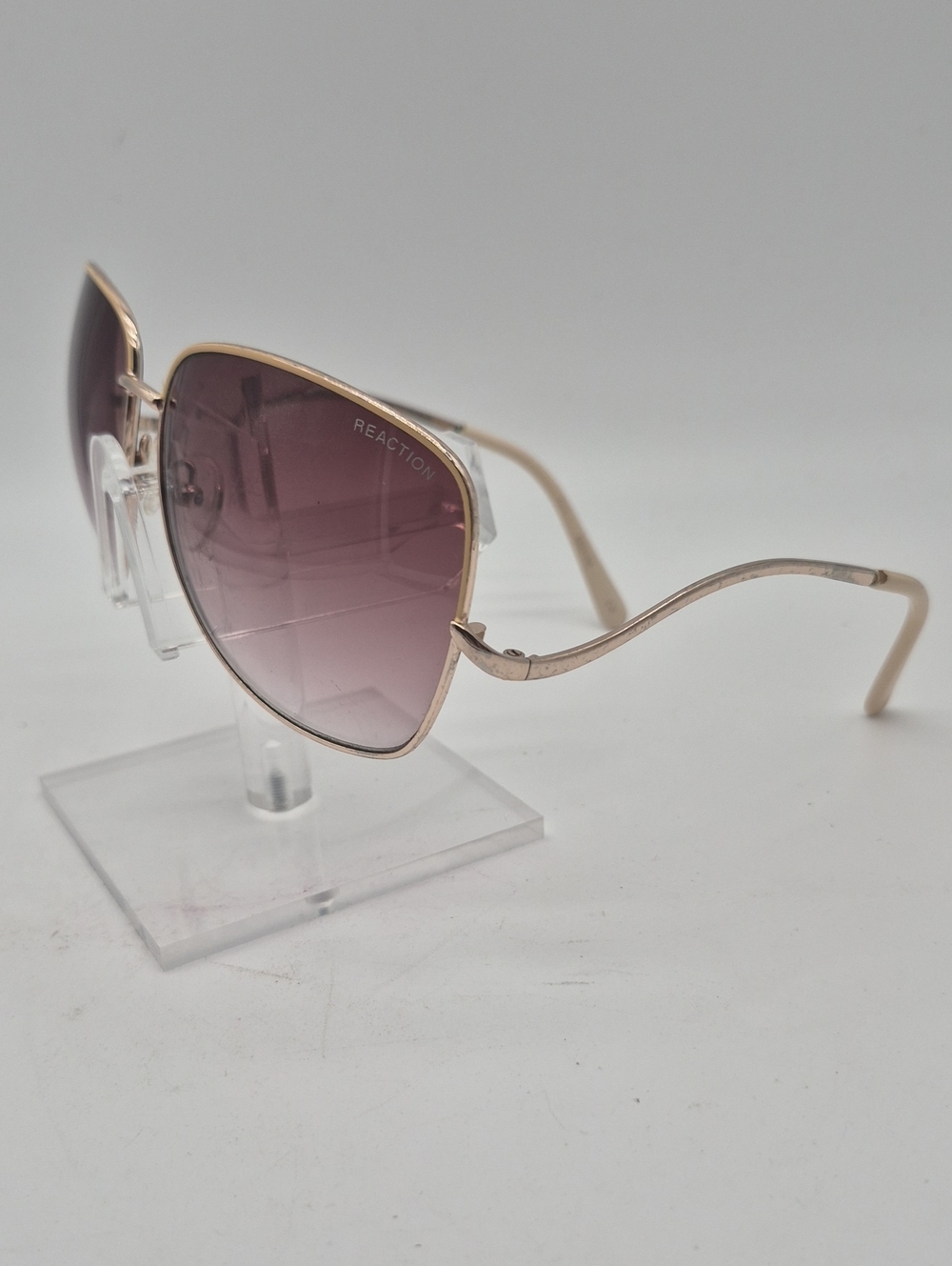 Kenneth Cole Reaction SUNGLASSES